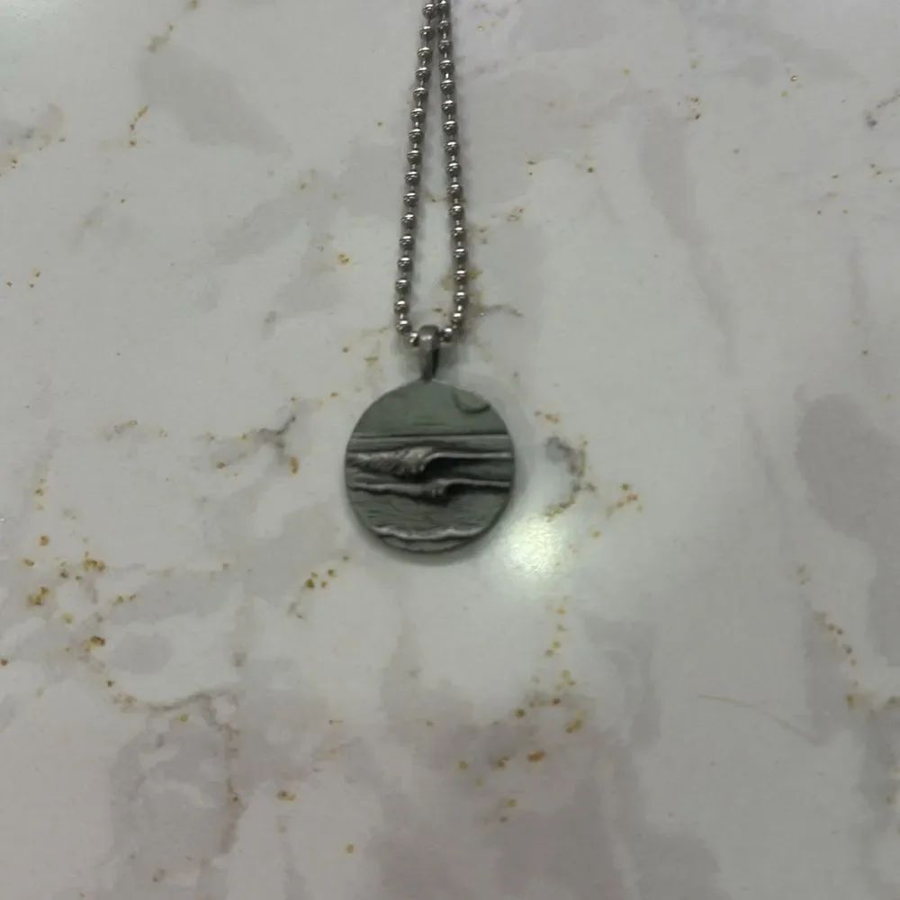 Wave Necklace  - Picture 3 of 4